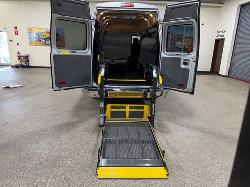 Used 2014 Ford E-250 and Econoline 250 Extended w/ Power Group image 48