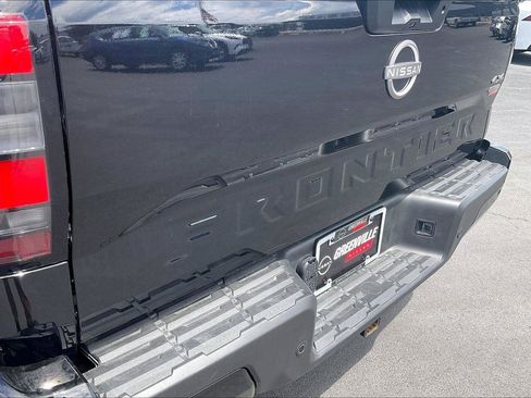 Certified 2026 Nissan Frontier SV w/ Tow Package AWD/4WD image 9