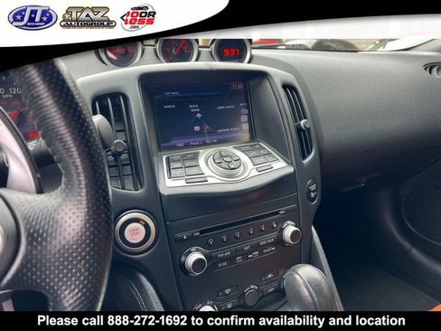 Used 2017 Nissan 370Z Touring image 15