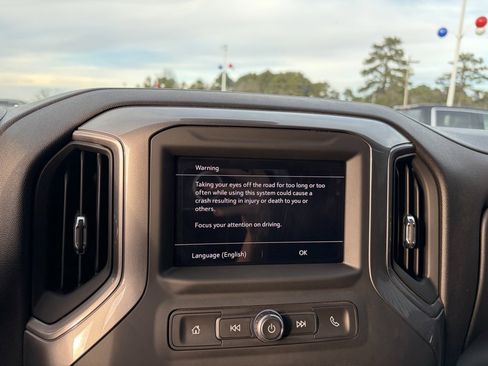 Used 2025 GMC Sierra 2500 Pro image 10