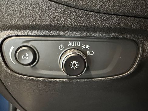 Used 2024 Chevrolet Equinox LT w/ LPO, Floor Liner Package FWD image 25