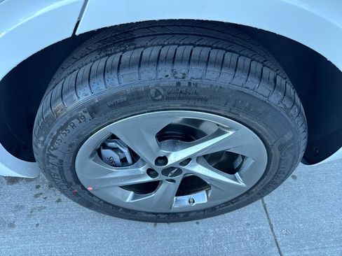 New 2026 Genesis GV70 2.5T Advanced image 23