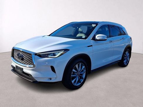 Used 2022 INFINITI QX50 Luxe AWD/4WD image 3
