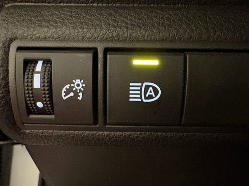 Certified 2025 Toyota Corolla LE FWD image 6