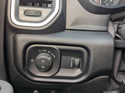 Used 2021 RAM 1500 Big Horn image 24