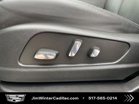 Certified 2025 Cadillac XT5 Premium Luxury AWD/4WD image 27