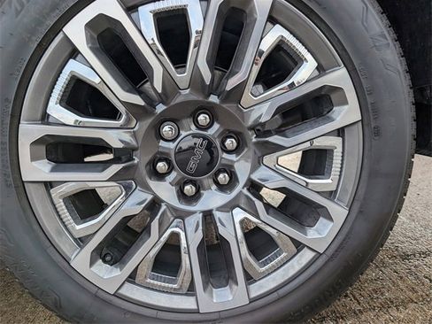 Certified 2026 GMC Sierra 1500 Denali Ultimate image 7