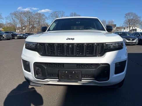 Used 2023 Jeep Grand Cherokee 30th Anniversary image 8