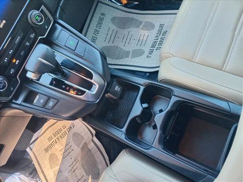 Used 2019 Honda CR-V Touring image 16