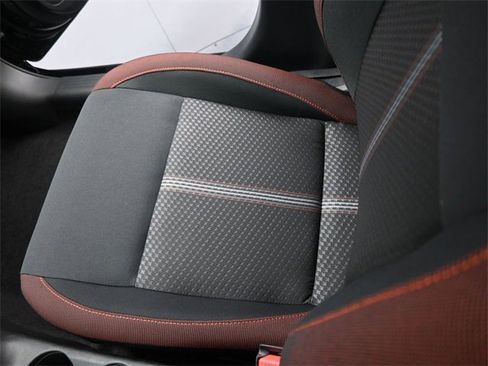 New 2025 Nissan Versa SR w/ Trunk Package image 12