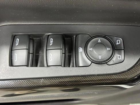 Used 2021 GMC Acadia AT4 image 27