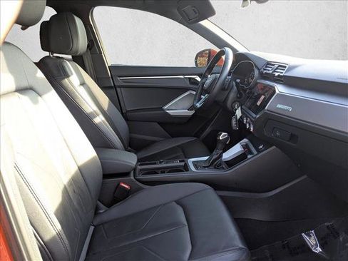 Used 2022 Audi Q3 2.0T Premium w/ Convenience Package image 21
