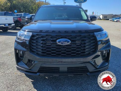 New 2026 Ford Explorer ST-Line RWD image 9