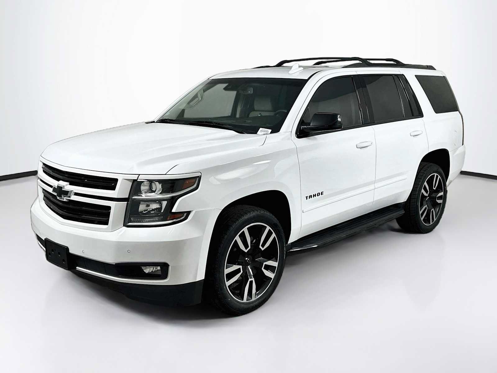 Used 2019 Chevrolet Tahoe Premier AWD/4WD image 1