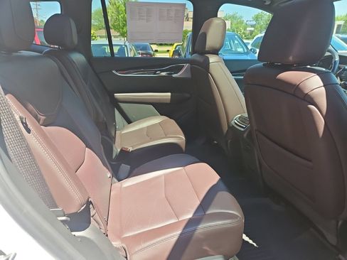 Used 2020 Cadillac XT6 Premium Luxury AWD/4WD image 23