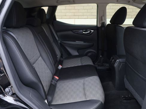Used 2019 Nissan Rogue Sport SV w/ Technology Package FWD image 24