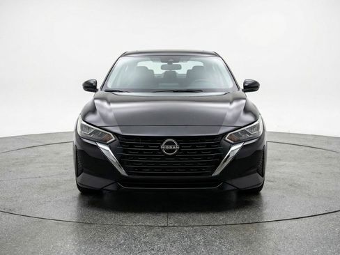 Used 2025 Nissan Sentra SV image 2