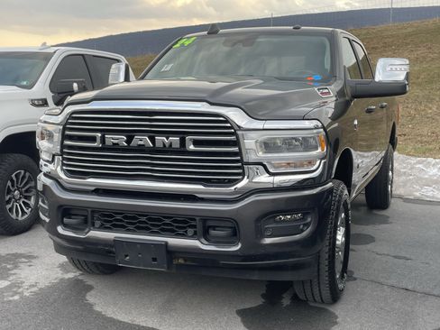 Used 2024 RAM 2500 Laramie w/ Safety Group image 6
