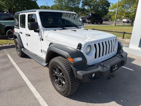 Used 2020 Jeep Wrangler Unlimited Sport S AWD/4WD image 2