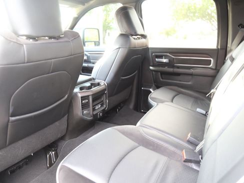 Used 2025 RAM 2500 Laramie AWD/4WD image 20