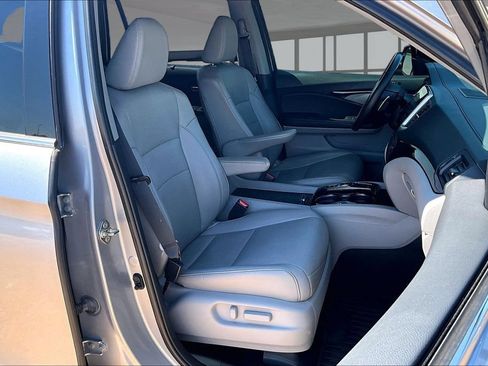 Used 2017 Honda Pilot Elite image 7