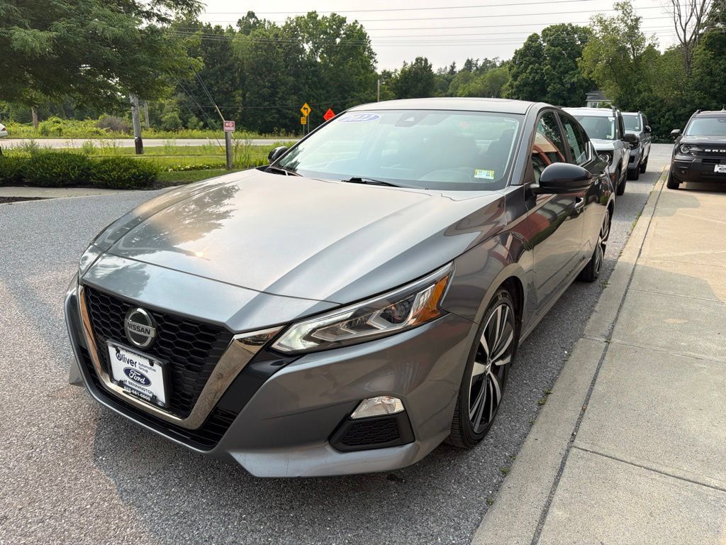 Used 2022 Nissan Altima 2.0 SR FWD image 3