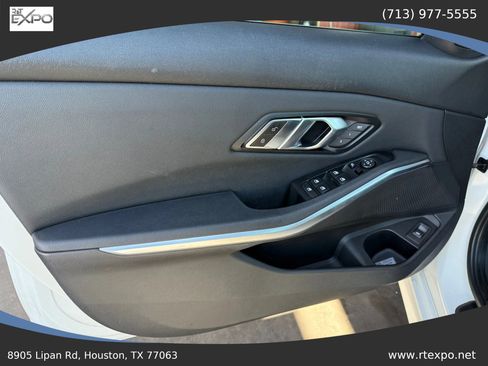 Used 2020 BMW 330i Sedan w/ Convenience Package image 23