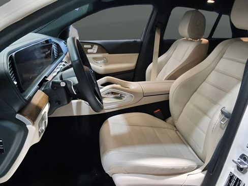 Used 2025 Mercedes-Benz GLE 450 4MATIC Coupe w/ Night Package image 16