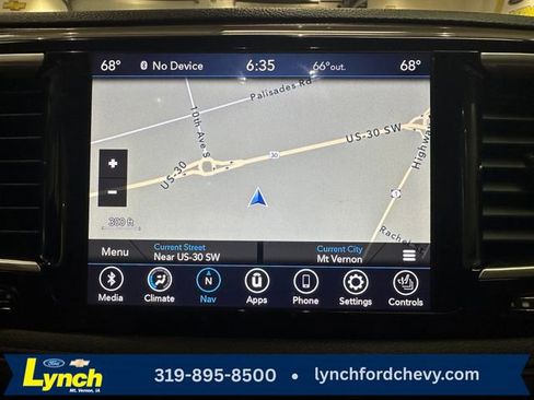 Used 2020 Chrysler Pacifica Limited FWD image 5
