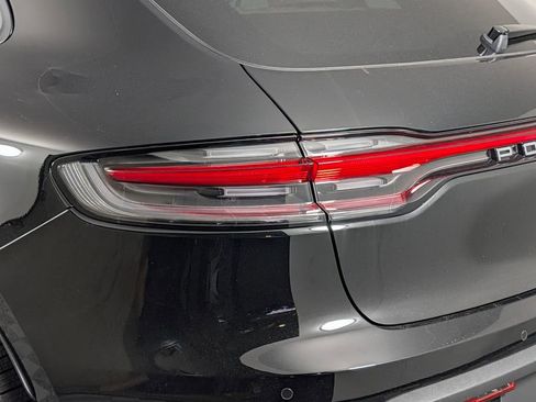 New 2026 Porsche Macan image 16