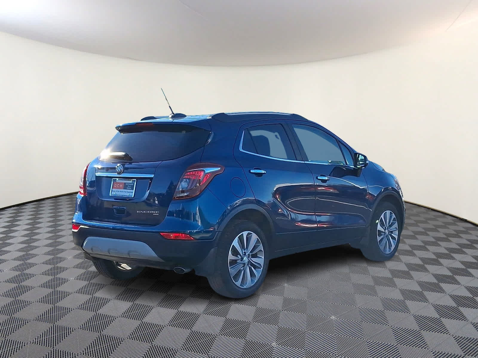 Used 2019 Buick Encore Preferred AWD/4WD image 5
