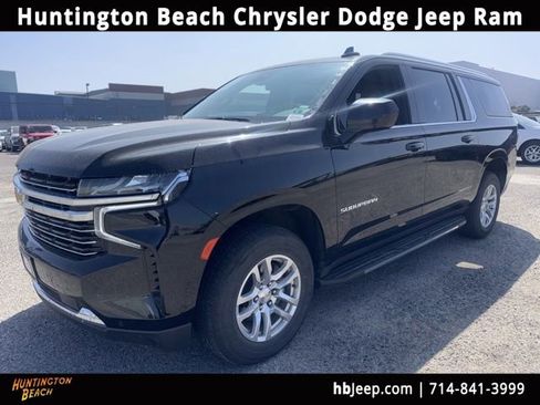 Used 2024 Chevrolet Suburban LT image 1