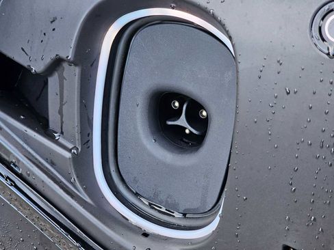 New 2026 Cadillac Optiq Sport 1 image 22