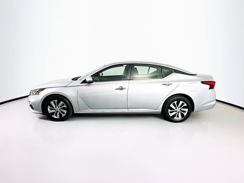 Used 2022 Nissan Altima 2.5 S image 4