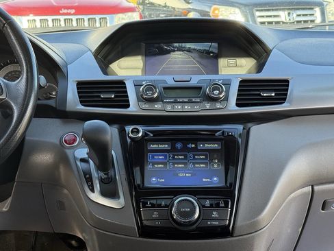 Used 2014 Honda Odyssey EX-L image 17