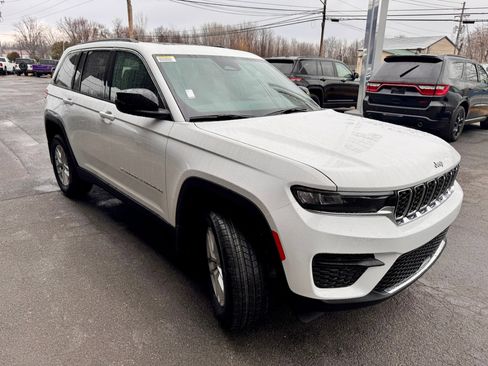 New 2026 Jeep Grand Cherokee Laredo X AWD/4WD image 6