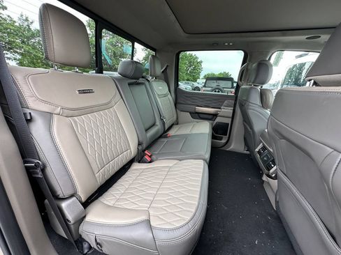 New 2026 Ford F350 Platinum w/ Platinum Plus Package AWD/4WD image 24