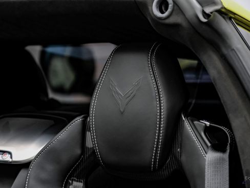 Used 2021 Chevrolet Corvette Stingray Premium Cpe w/ Z51 Performance Package RWD image 48