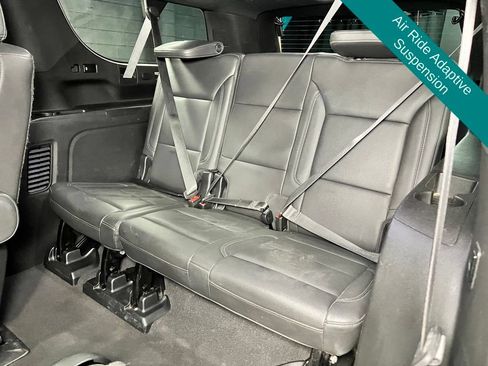 Used 2022 Chevrolet Suburban Z71 w/ Z71 Off-Road Package AWD/4WD image 20