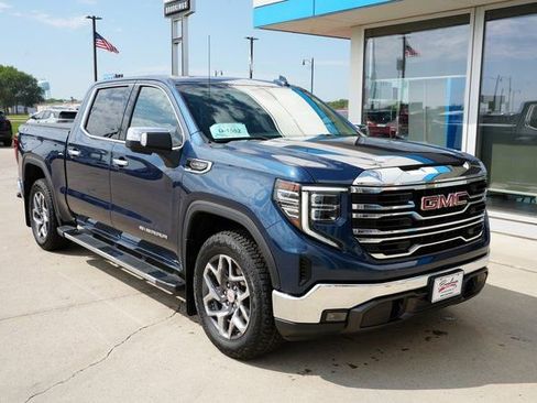 Used 2022 GMC Sierra 1500 SLT w/ X31 Off-Road Package image 35