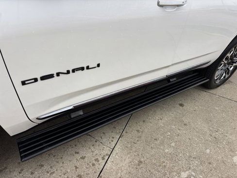 Used 2023 GMC Yukon Denali Ultimate w/ LPO, Floor Liner Package AWD/4WD image 16