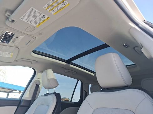 Used 2025 Lincoln Aviator AWD image 20