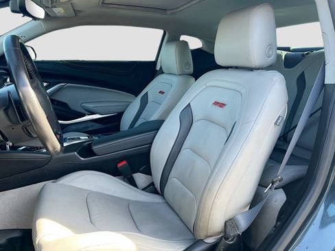 Used 2023 Chevrolet Camaro SS RWD image 21