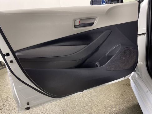 Certified 2022 Toyota Corolla LE w/ Carpet Mat Package (TMS) FWD image 17