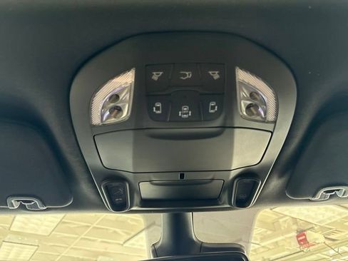 New 2027 Chrysler Pacifica Limited AWD/4WD image 46