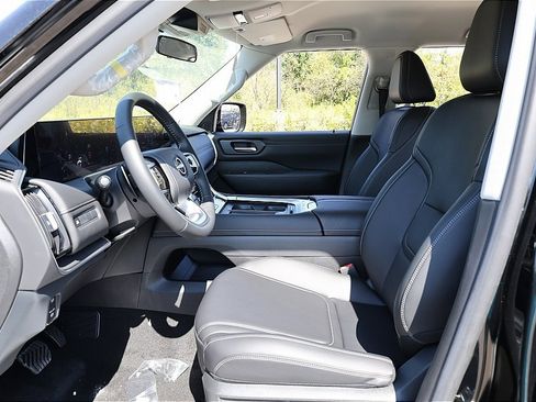 New 2026 Nissan Armada SV image 19