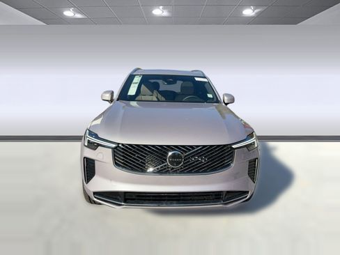 New 2026 Volvo XC90 B5 Plus w/ Protection Package Premier AWD/4WD image 6