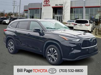 Used 2023 Toyota Highlander XLE AWD/4WD video 1
