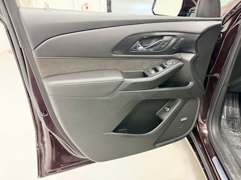 Certified 2020 Chevrolet Traverse High Country image 23