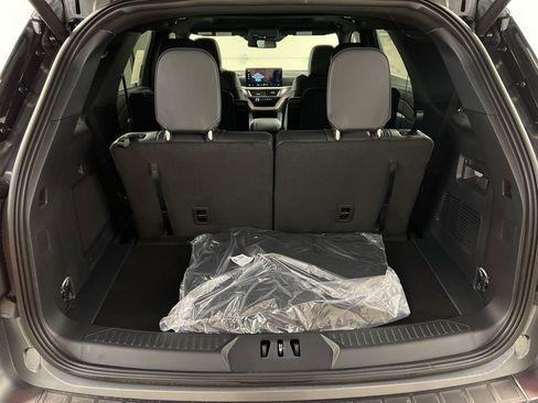 New 2026 Ford Explorer ST-Line w/ ST-Line Street Pack image 36